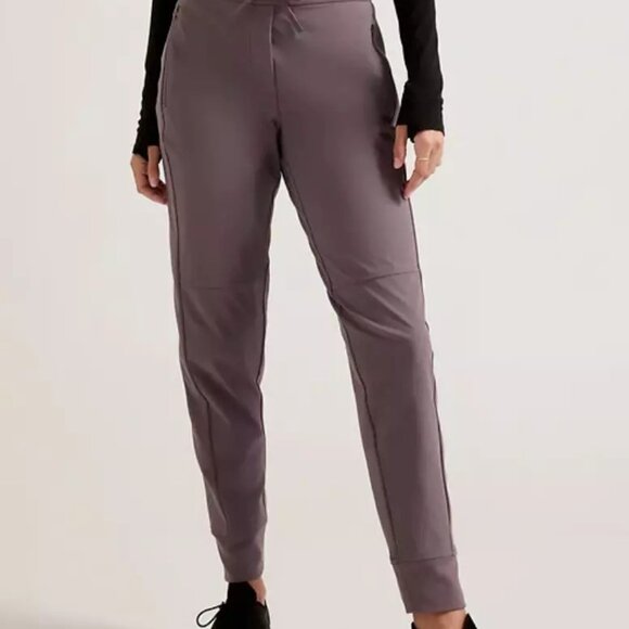 Athleta Highlands Hybrid Mid-Rise Joggers - Picture 2 of 6